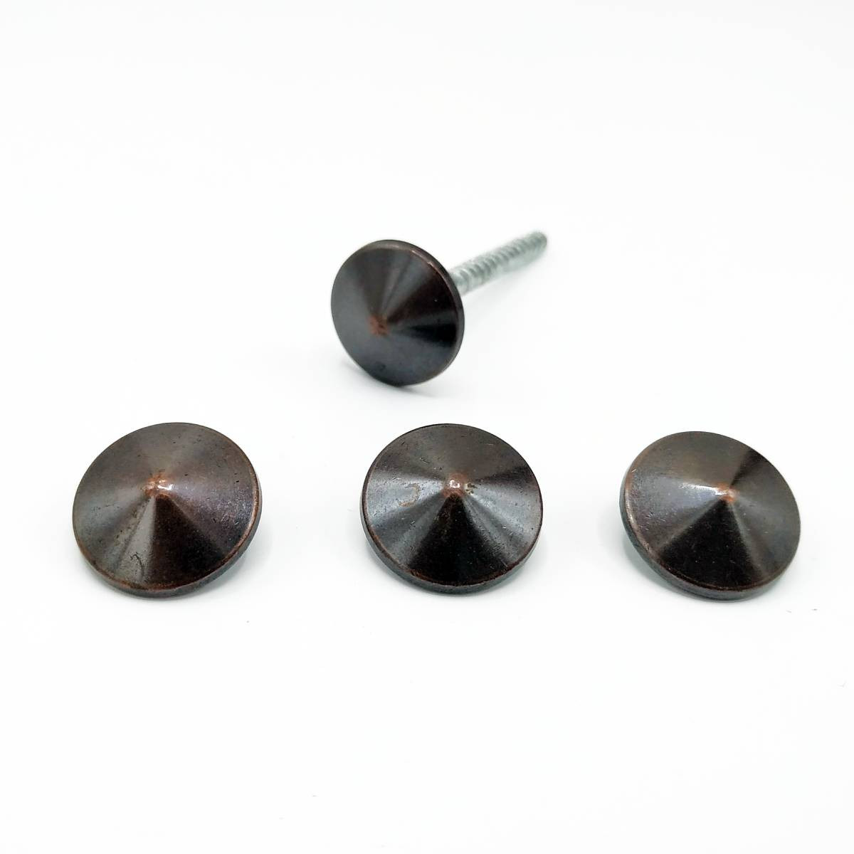 Cache-vis de décoration 348 - Laiton bruni - Tête pointue