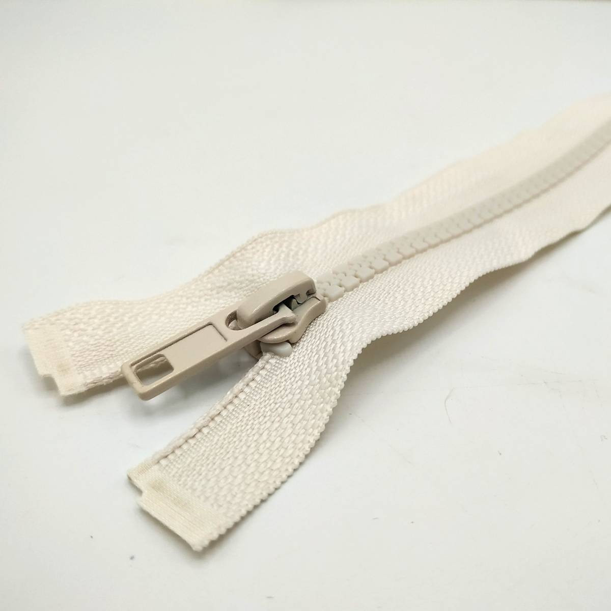 FERMETURE A GLISSIÈRES SÉPARABLES PLASTIQUE - BEIGE