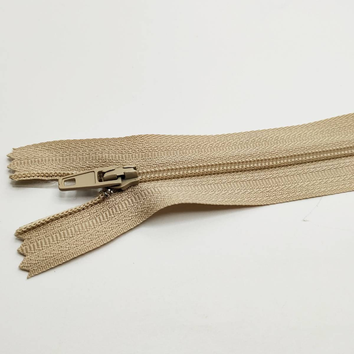 FERMETURE ÉCLAIR NYLON - BEIGE