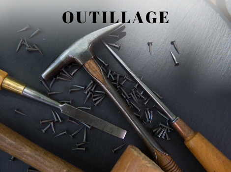 Outillages de tapissier d'ameublement